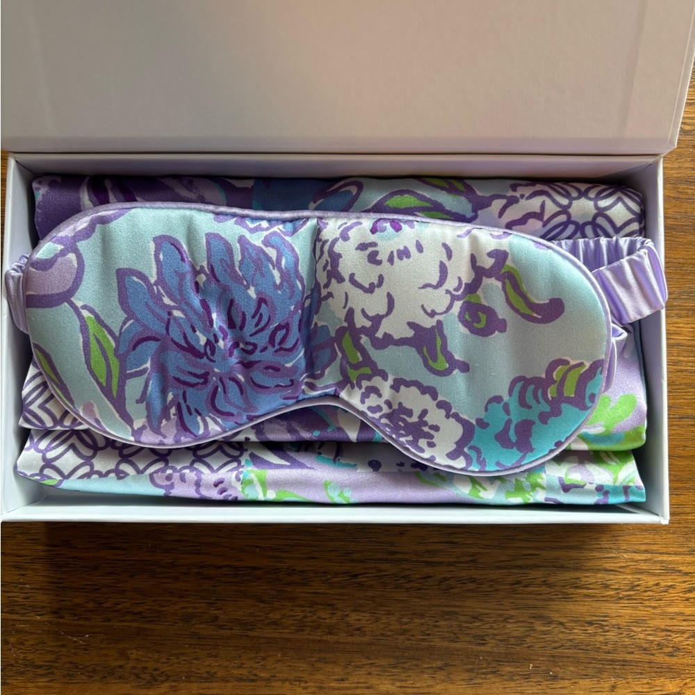Lilly Pulitzer silk eye mask and pillow case